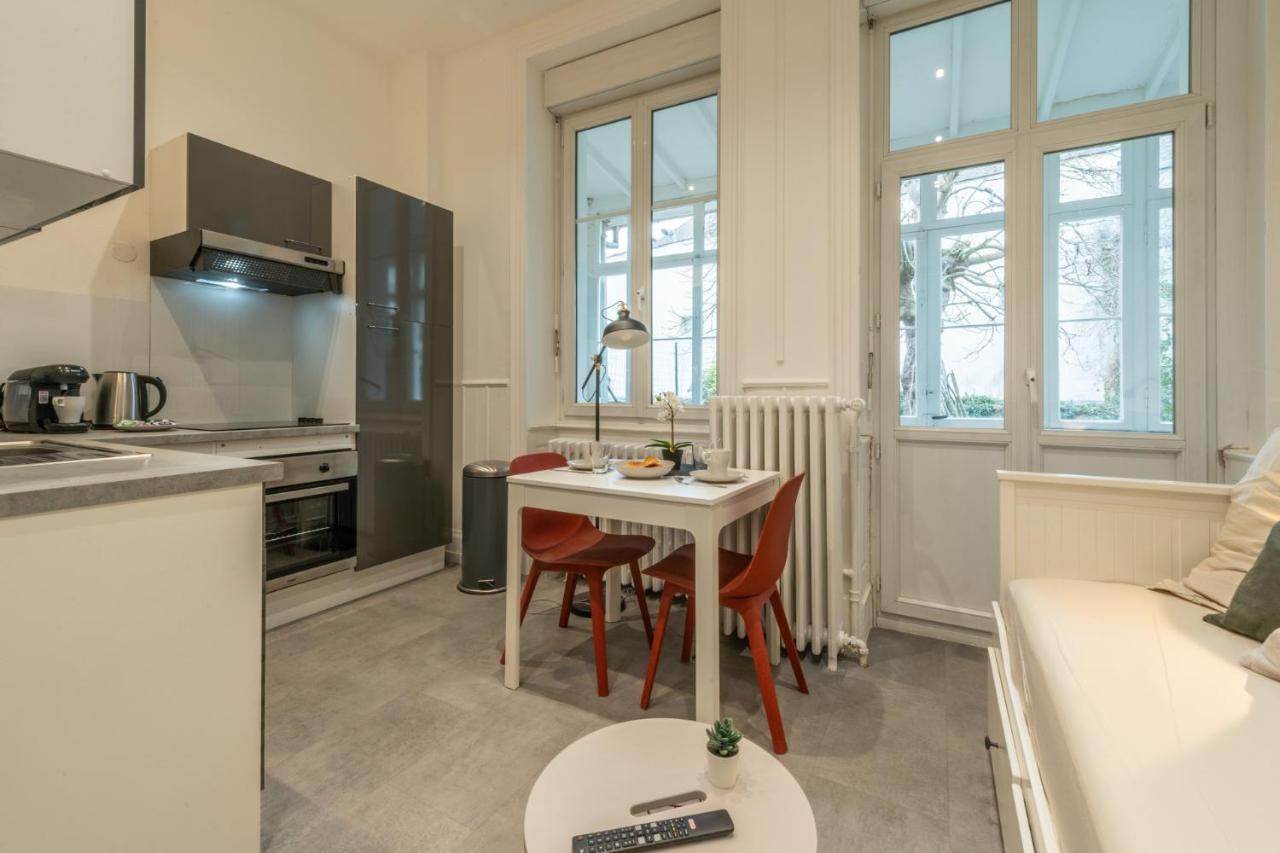 Le Schuman - Suites En Hyper Centre - Gare - Fibre - Rbnb - Mulhouse Luaran gambar